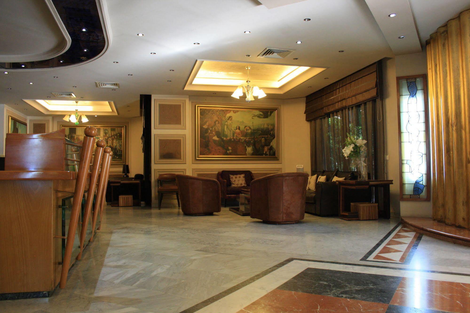 Camelot Hotel Dżunija Zewnętrze zdjęcie